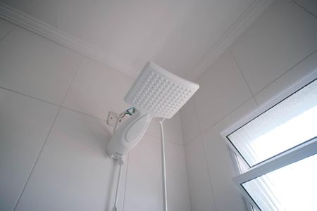 Casa para alugar com 123m², 2 quartos e 2 vagasQuarto banheiro