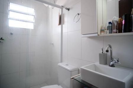 Casa para alugar com 123m², 2 quartos e 2 vagasQuarto 2 banheiro