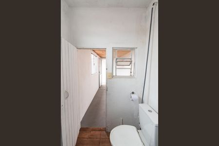 Casa para alugar com 55m², 2 quartos e sem vaga Casa para alugar com 55m², 2 quartos e sem vagaBanheiro