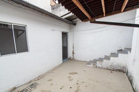 Casa para alugar com 55m², 2 quartos e sem vaga Casa para alugar com 55m², 2 quartos e sem vagaQuintal