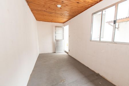 Casa para alugar com 55m², 2 quartos e sem vaga Casa para alugar com 55m², 2 quartos e sem vagaSala