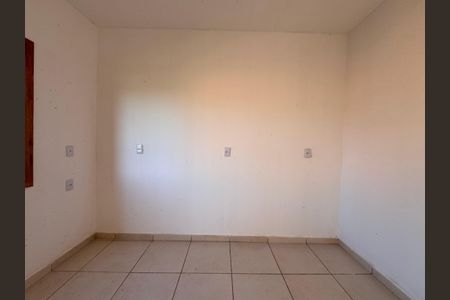 Casa à venda com 35m², 1 quarto e 1 vagaQuarto