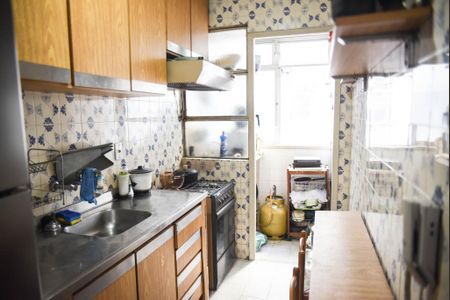 Apartamento à venda com 67m², 2 quartos e 1 vagaCozinha