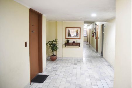 Apartamento à venda com 67m², 2 quartos e 1 vagaEntrada