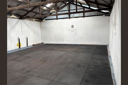 Casa à venda com 180m², 3 quartos e 2 vagas