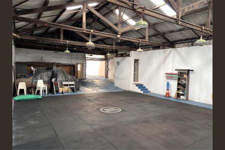 Casa à venda com 180m², 3 quartos e 2 vagas