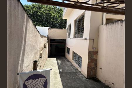 Casa à venda com 180m², 3 quartos e 2 vagas