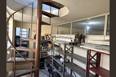 Casa à venda com 180m², 3 quartos e 2 vagas