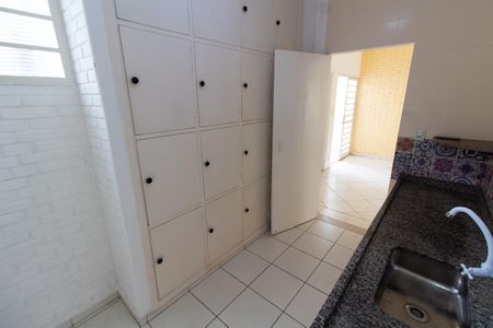 Casa para alugar com 133m², 3 quartos e 3 vagas Casa para alugar com 133m², 3 quartos e 3 vagasCozinha