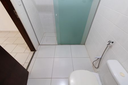 Casa para alugar com 133m², 3 quartos e 3 vagas Casa para alugar com 133m², 3 quartos e 3 vagasBanheiro da Suíte