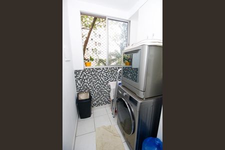 Apartamento à venda com 69m², 2 quartos e 1 vagaÁrea de Serviço