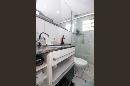 Apartamento à venda com 69m², 2 quartos e 1 vagaBanheiro da Suíte