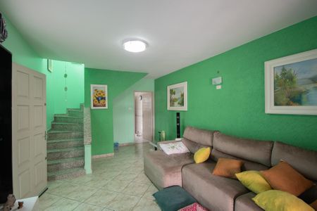 Casa à venda com 240m², 3 quartos e 2 vagasSala