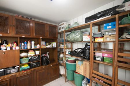 Casa à venda com 240m², 3 quartos e 2 vagasQuarto 4