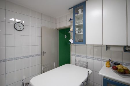 Casa à venda com 240m², 3 quartos e 2 vagasCozinha