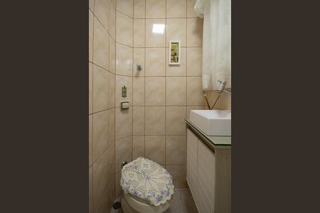 Casa à venda com 240m², 3 quartos e 2 vagasBanheiro 2