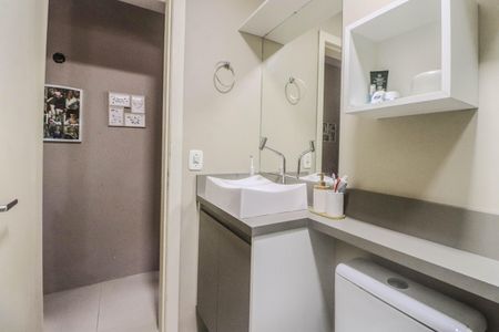 Casa de condomínio à venda com 88m², 2 quartos e 1 vagaBanheiro