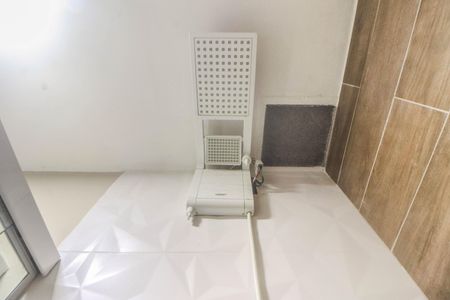 Casa de condomínio à venda com 88m², 2 quartos e 1 vagaBanheiro