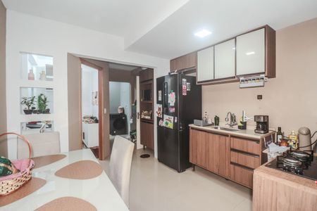 Casa de condomínio à venda com 88m², 2 quartos e 1 vagaCozinha e Área de Serviço