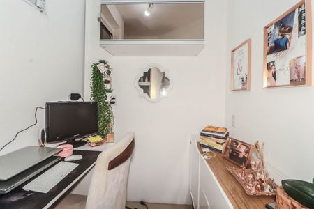 Casa de condomínio à venda com 88m², 2 quartos e 1 vagaEscritório