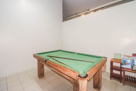 Casa de condomínio à venda com 88m², 2 quartos e 1 vagaSalão de jogos