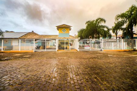 Casa de condomínio à venda com 88m², 2 quartos e 1 vagaFachada