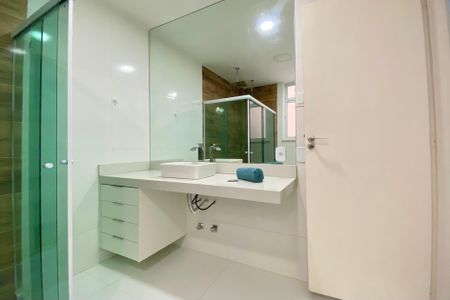 Apartamento para alugar com 240m², 4 quartos e 1 vagaBanheiro quarto 4