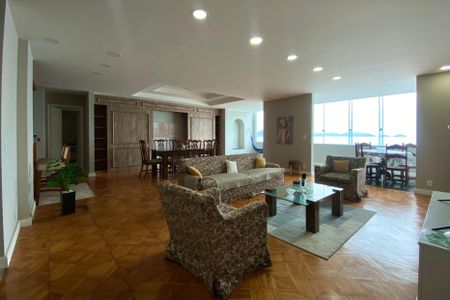 Apartamento para alugar com 240m², 4 quartos e 1 vagaSala