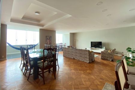 Apartamento para alugar com 240m², 4 quartos e 1 vagaSala