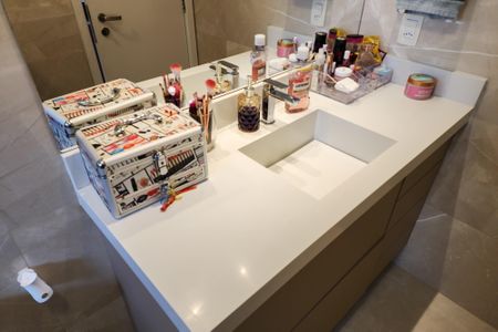 Apartamento à venda com 130m², 3 quartos e 2 vagasBanheiro da Suíte 2