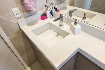 Apartamento à venda com 130m², 3 quartos e 2 vagasBanheiro da Suíte 1