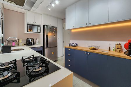 Apartamento à venda com 130m², 3 quartos e 2 vagasCozinha