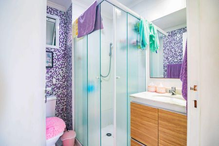 Apartamento à venda com 78m², 2 quartos e 2 vagasBanheiro Social