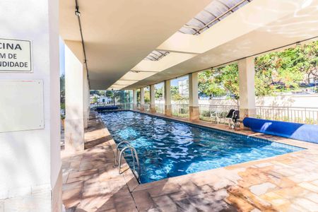 Apartamento à venda com 78m², 2 quartos e 2 vagasÁrea comum - Piscina