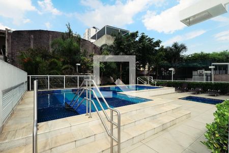 Apartamento à venda com 67m², 2 quartos e 1 vaga Apartamento à venda com 67m², 2 quartos e 1 vagaPiscina