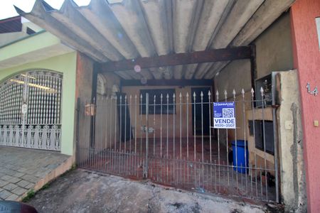 Casa à venda com 85m², 2 quartos e 1 vagaFachada e placa