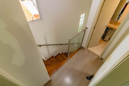 Casa de condomínio à venda com 96m², 3 quartos e 3 vagas Casa de condomínio à venda com 96m², 3 quartos e 3 vagasCorredor