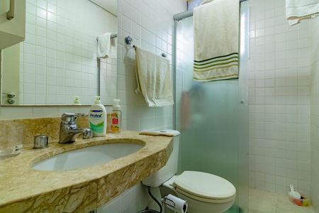 Casa de condomínio à venda com 96m², 3 quartos e 3 vagas Casa de condomínio à venda com 96m², 3 quartos e 3 vagasBanheiro /Suíte