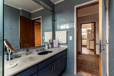 Apartamento à venda com 220m², 3 quartos e 1 vagaBanheiro Social