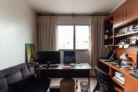 Apartamento à venda com 220m², 3 quartos e 1 vagaQuarto 2