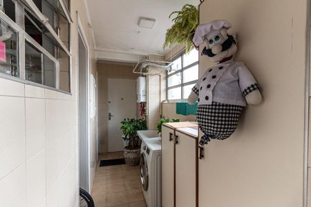 Apartamento à venda com 220m², 3 quartos e 1 vagaÁrea de Serviço