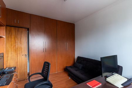 Apartamento à venda com 220m², 3 quartos e 1 vagaQuarto 2