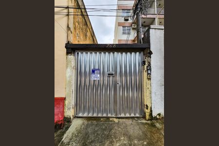 Casa de condomínio à venda com 62m², 2 quartos e 1 vagaFachada