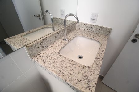 Apartamento para alugar com 68m², 2 quartos e 2 vagasBanheiro da Suíte