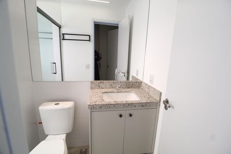 Apartamento para alugar com 68m², 2 quartos e 2 vagasBanheiro da Suíte