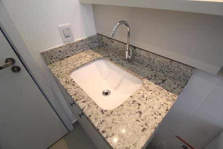 Apartamento para alugar com 68m², 2 quartos e 2 vagasBanheiro da Suíte 2