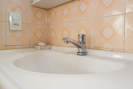 Apartamento à venda com 59m², 3 quartos e 1 vaga Apartamento à venda com 59m², 3 quartos e 1 vagaBanheiro