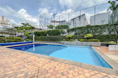 Apartamento à venda com 145m², 3 quartos e 2 vagasÁrea comum - Piscina