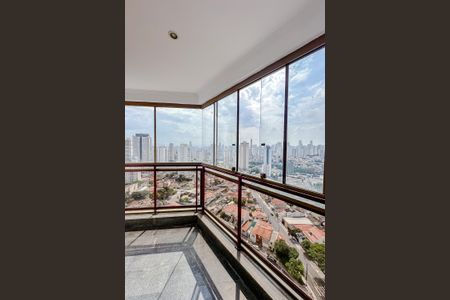 Apartamento à venda com 145m², 3 quartos e 2 vagasVaranda da Suíte