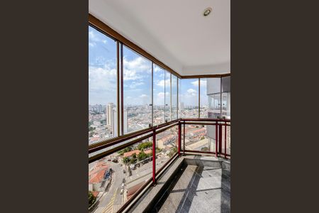 Apartamento à venda com 145m², 3 quartos e 2 vagasVaranda da Suíte